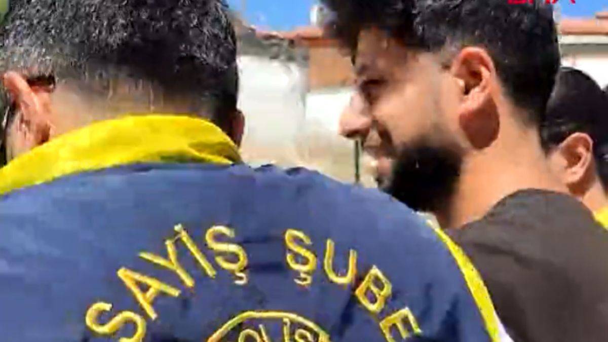 Ormanı 'büyü bozmak için' yakmış