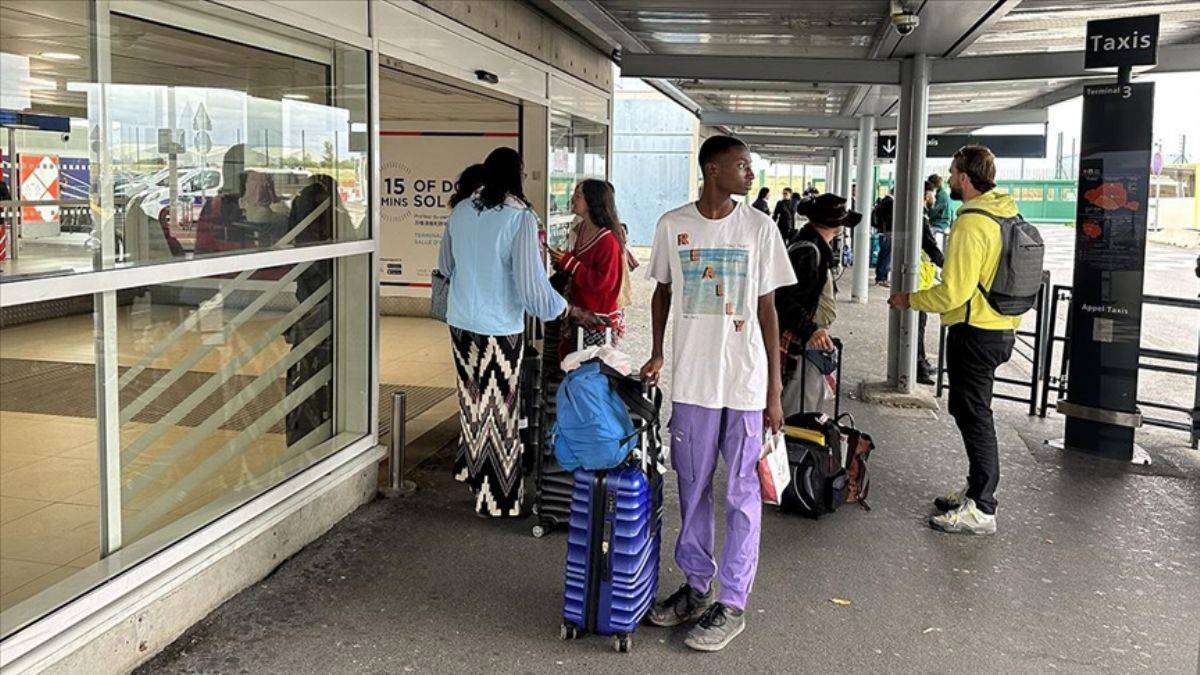 Darbenin liderinden Fransızlara 'gitmeyin' çağrısı