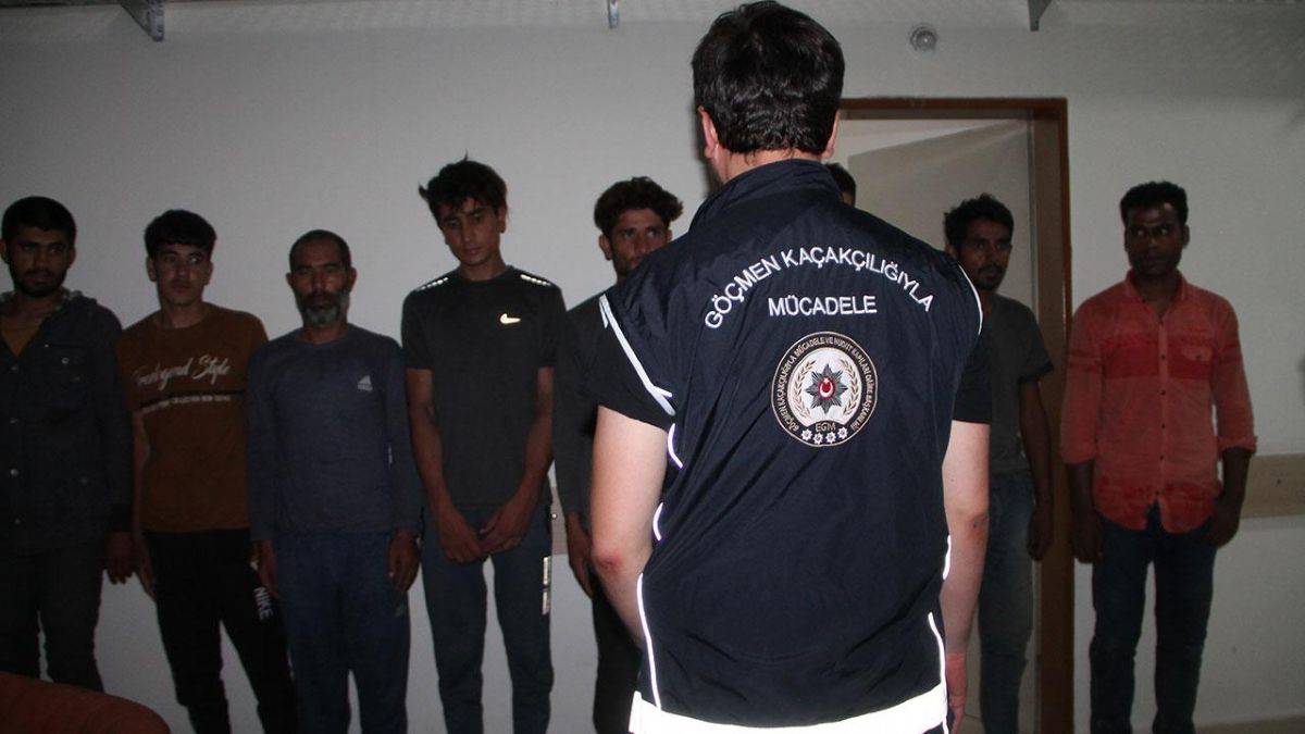 Amasya’da bir tırda 70 düzensiz göçmen yakalandı