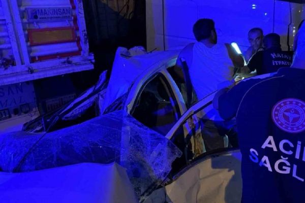 Hatay'da feci kaza: 2 ölü