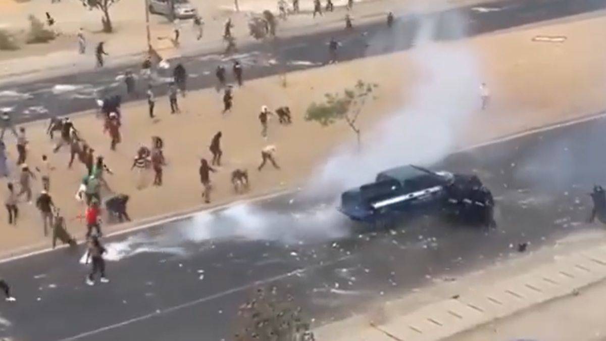 Senegal'de 'Fransa defol, kahrolsun Macron' sloganları