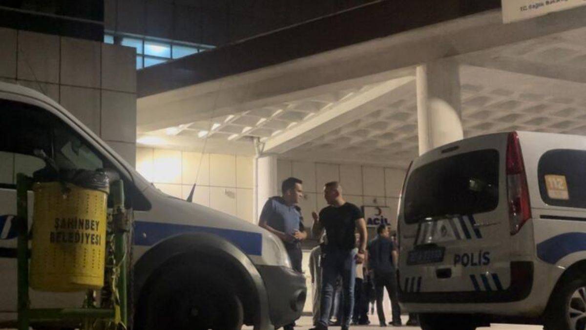 Kavgayı ayırırken öldürüldü, acil servis boşaltıldı