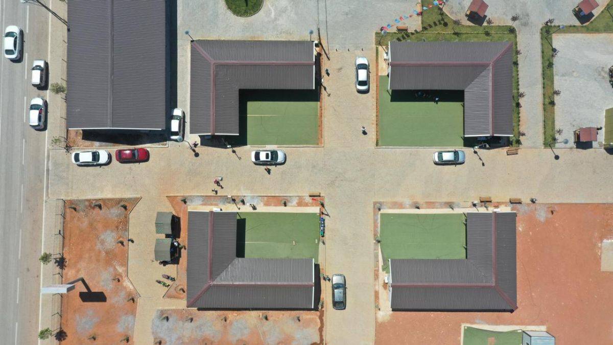 Gaziantep'te 20 bin 500 kalıcı konut ve köy evinin inşaatı sürüyor