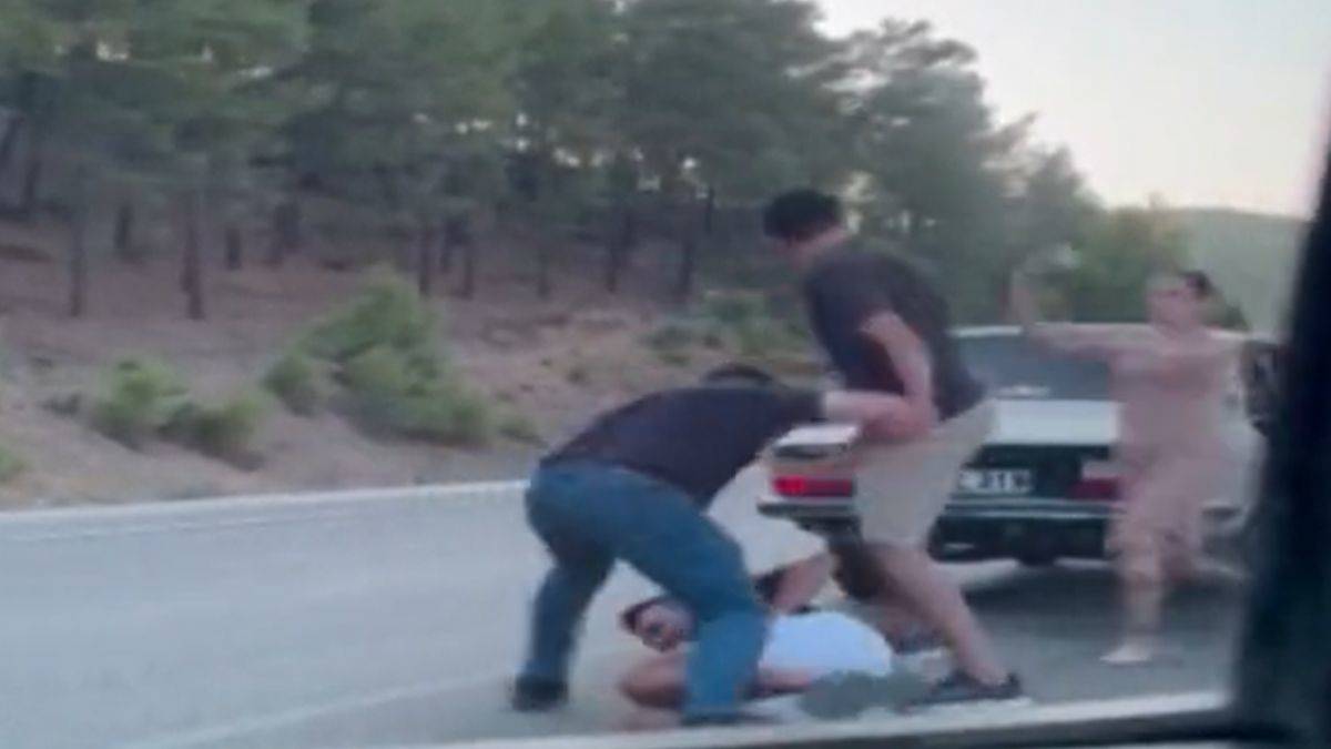 Antalya'daki yol kavgasından evlilik teklifi çıktı