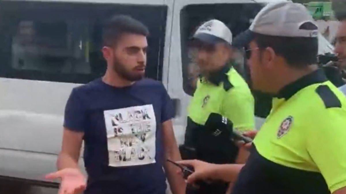 Taksicinin polise tehditli şovu! Gözaltına alındı