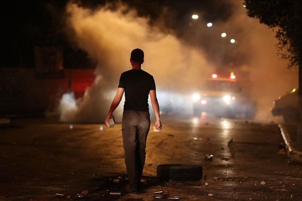 İsrail hapishanesinde açlık grevindeki 'idari tutuklu' sayısı 13'e yükseldi