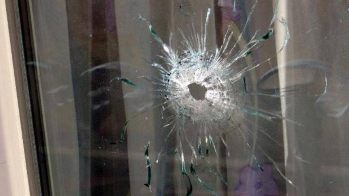 Bin liralık alacak için evini kurşunladılar