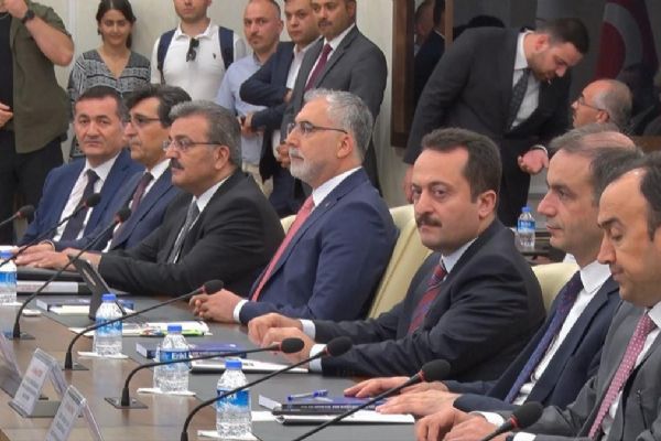 Bakan Işıkhan'dan toplu sözleşme açıklaması