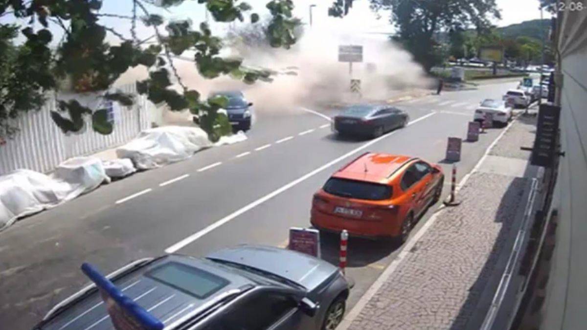 Beşiktaş'ta bina çöktü; stajyer mimar öldü