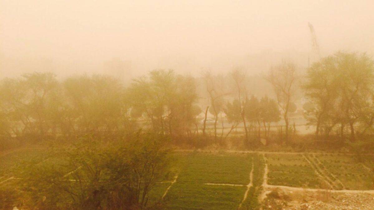 İran'da kum fırtınası nedeniyle 700'den fazla kişi hastanelik oldu