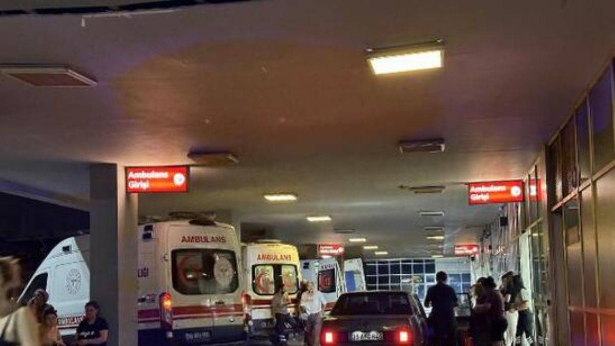 Uyuşturucu kullandıktan sonra annesine satırla saldırdı