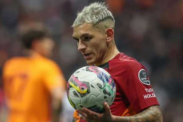 Lucas Torreira için 15 milyon euroluk teklif