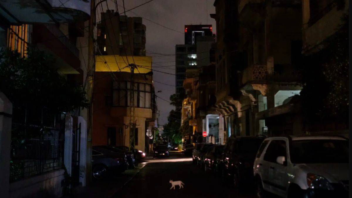 Lübnan karanlıktan çıkamıyor