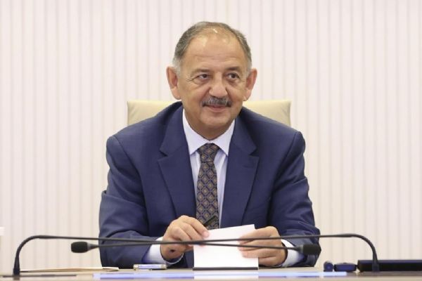 Bakan Özhaseki: Şehirlerimizi bir an evvel afetlere dirençli hale getireceğiz