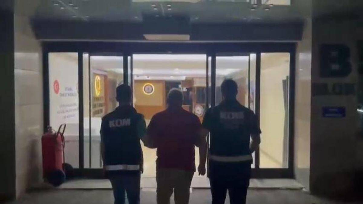 Bıçak parası isteyen doktora gözaltı