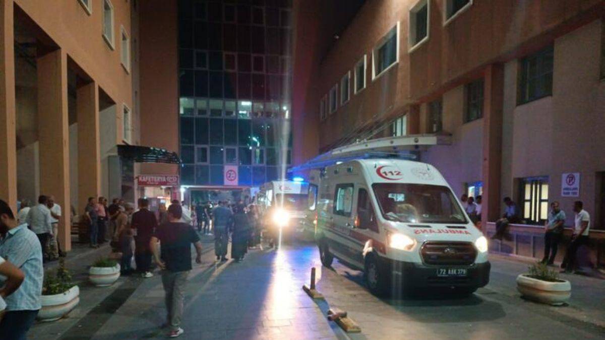 Batman'da taşlı, sopalı ve bıçaklı kavga: 6'sı ağır 19 yaralı