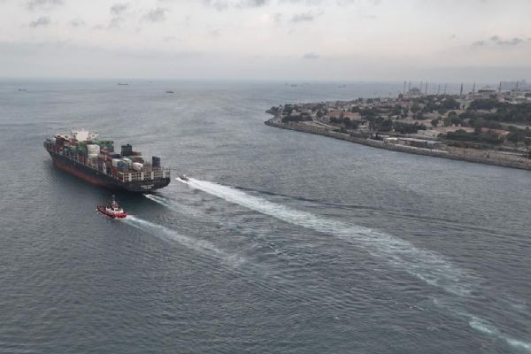 ''Joseph Schulte'' İstanbul'da demirledi