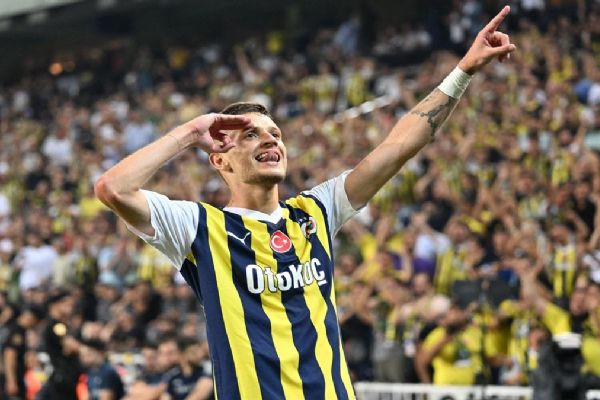 Fenerbahçe'nin ''10 numarası'' göz dolduruyor
