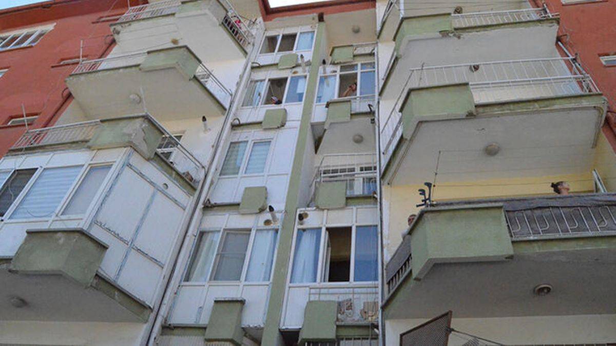 Daireyi silahla bastı: 1 ölü, 2 yaralı