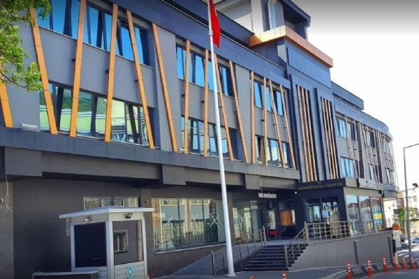 Otoyolda araçların önünü kesen çocukların ailelerine işlem