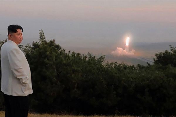 Kuzey Kore'nin askeri casus uydu fırlatma planı çevre ülkeleri rahatsız etti