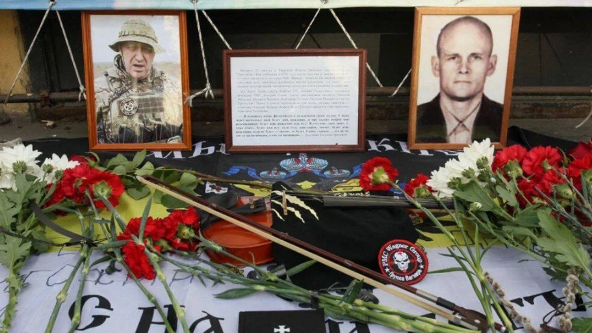 Ruslar, Wagner'in ölen patronu Prigojin'i anıyor