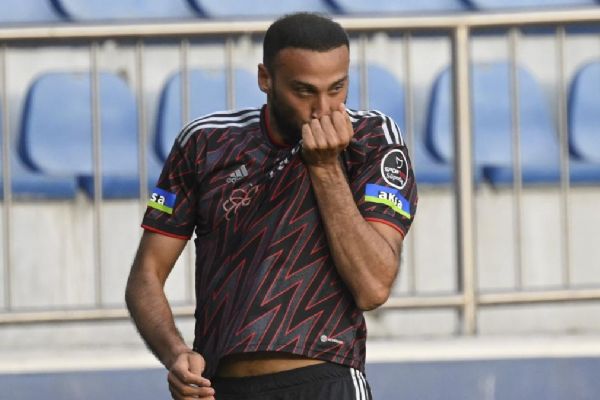 Beşiktaş'ta Cenk Tosun forma bekliyor