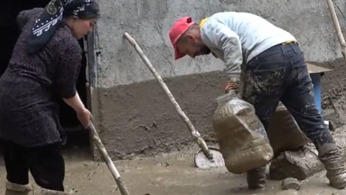 Yağış almayan köyü sel aldı