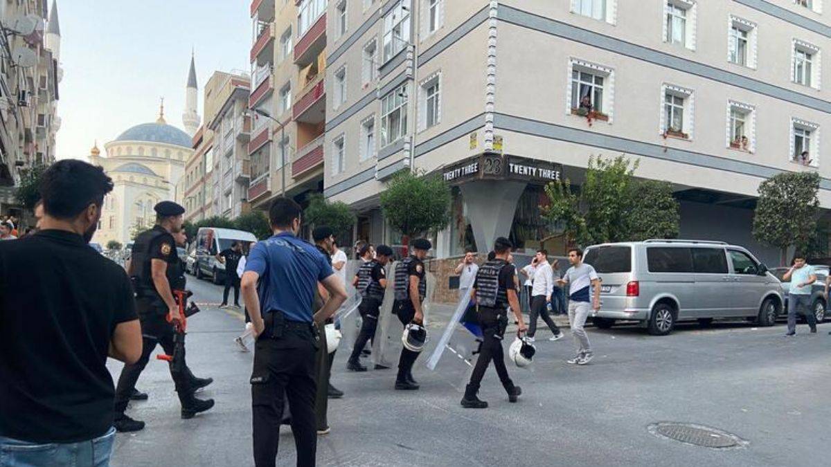 Kahvehanede silahlı çatışma: 1 ölü 2 yaralı