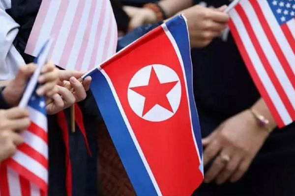 Kuzey Kore'nin füze programına destek veren bir firma ve iki kişiye ABD'den yaptırım