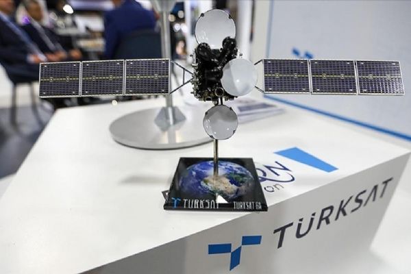 Türksat, yazılım tabanlı uyduları yakın markaja aldı
