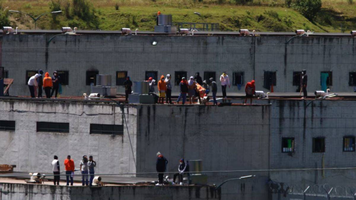 Ekvador'da 6 cezaevinde isyan! 57 gardiyan ve 7 polis rehin