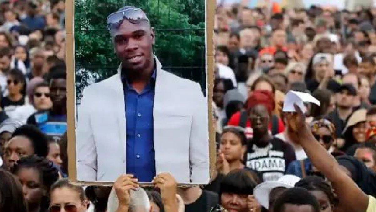 Fransız yargısı siyahi gencin ölümünü 'faili meçhul' bıraktı