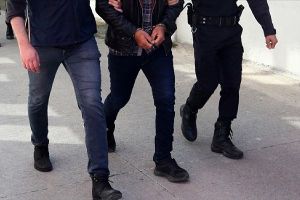 İstanbul'da terör operasyonu: 4 gözaltı