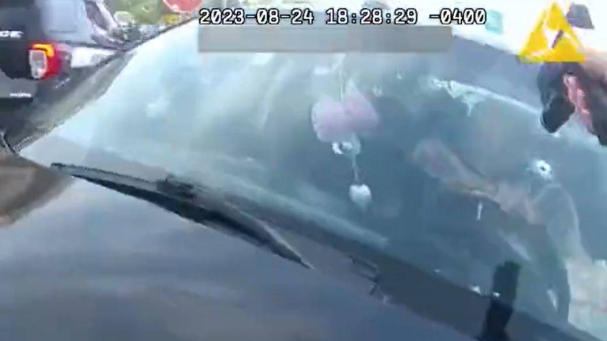 Amerikan polisi 7 aylık hamile, 2 çocuk annesini infaz etti!