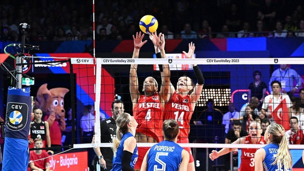 Siyasilerden 'Filenin Sultanları'na tebrik