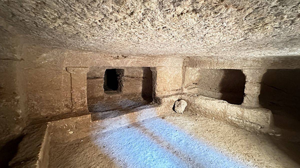 Adıyaman'da 1700 yıllık oda mezarlar bulundu