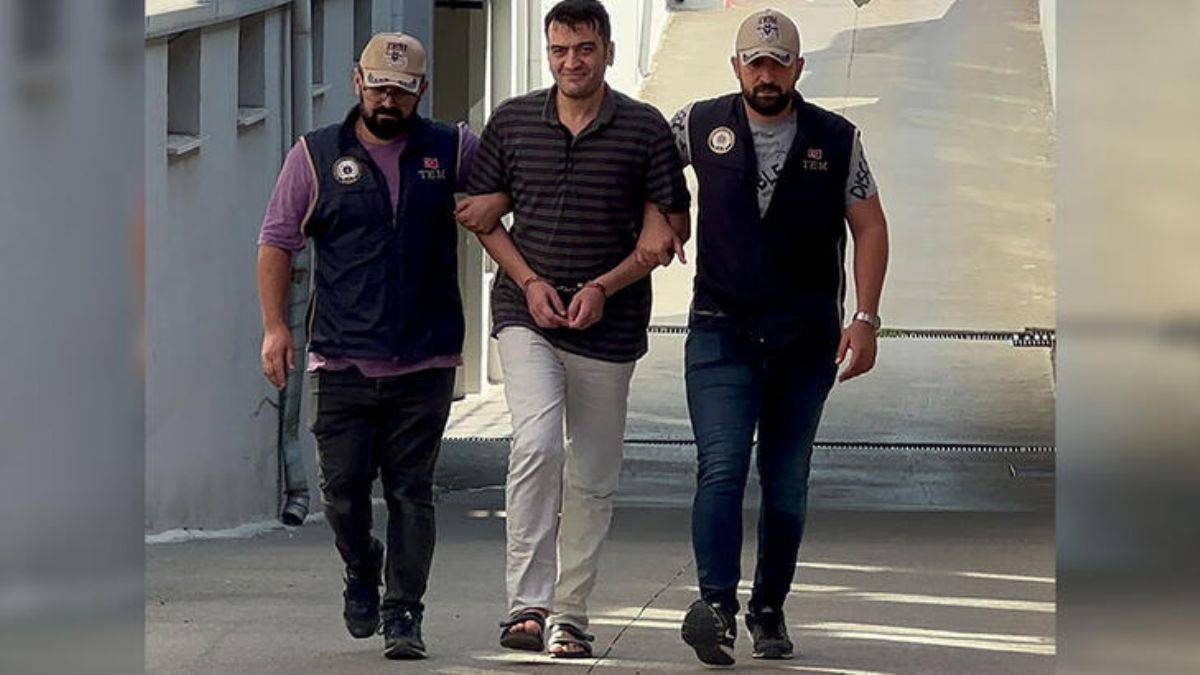 FETÖ'cü polis 'gaybubet evi'nde yakalandı