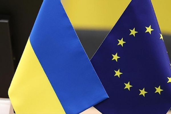 Avrupa ikiyüzlülüğünü Ukrayna'ya da gösterdi