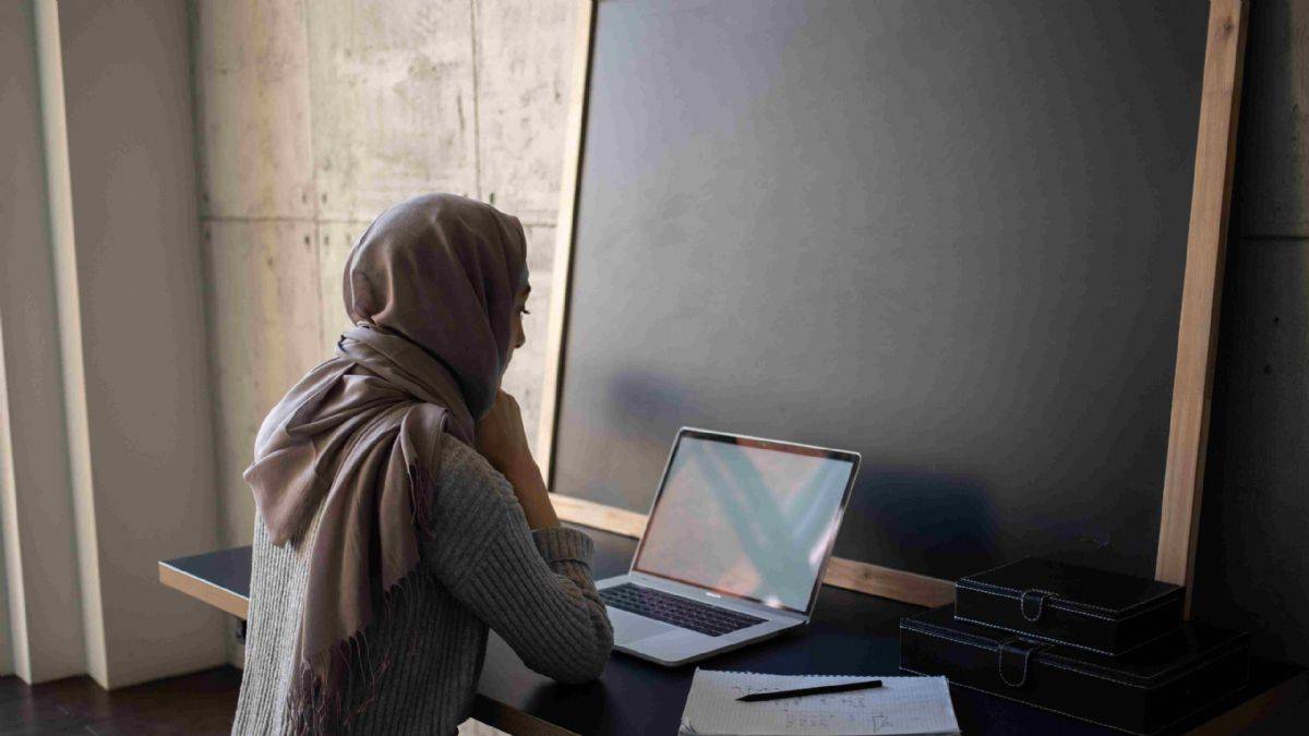 Almanya'da öğretmenlere başörtüsü yasağı kaldırıldı