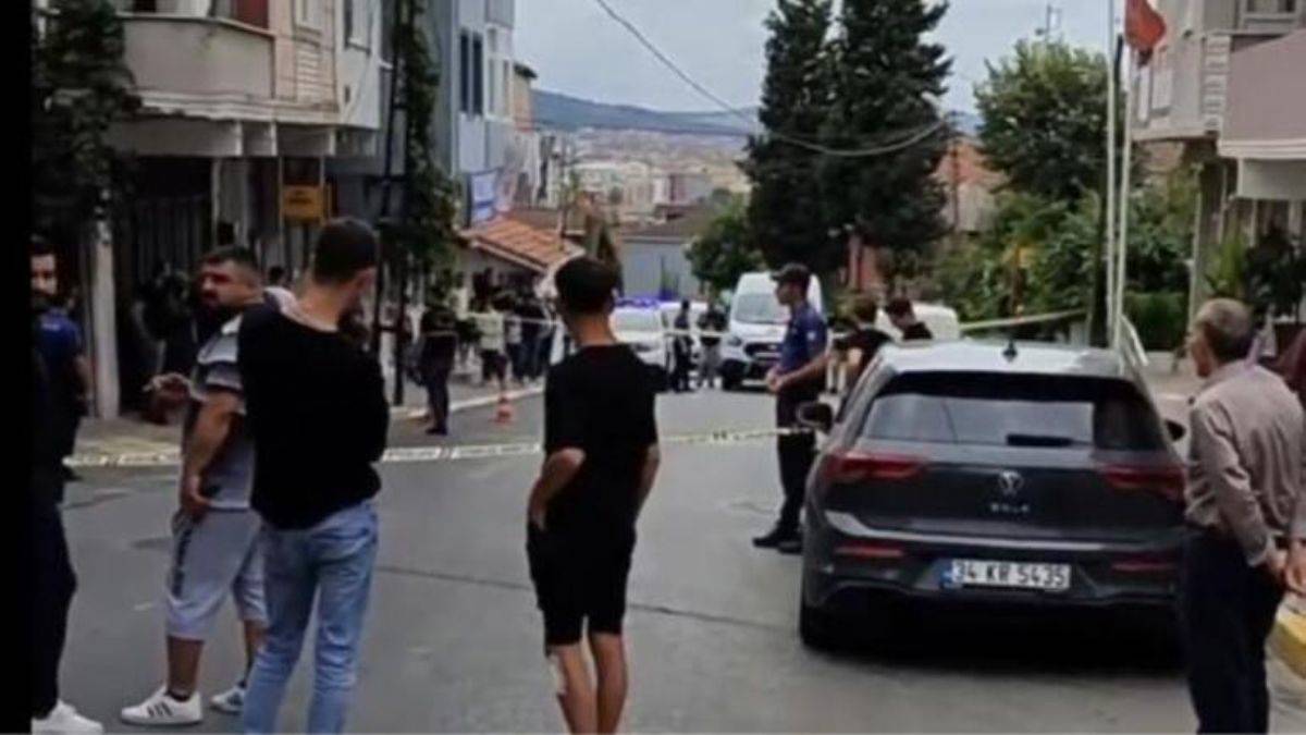 Yeğenlerinin bulunduğu araca kurşun yağdırdı