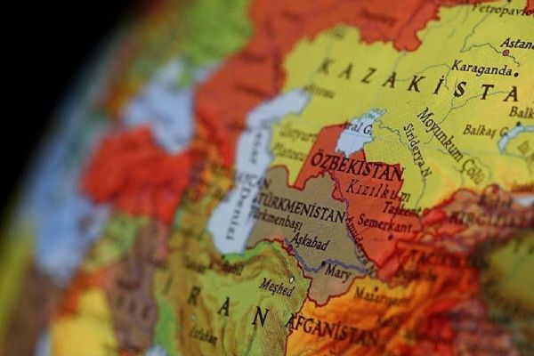 Özbekistan ve Güney Kore ikili işbirliği için görüşme sağladı