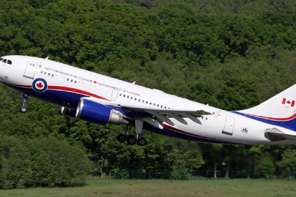 G20 sonrası Hindistan'da mahsur kalan Kanada Başbakanı 2 günlük gecikme ile yola çıktı