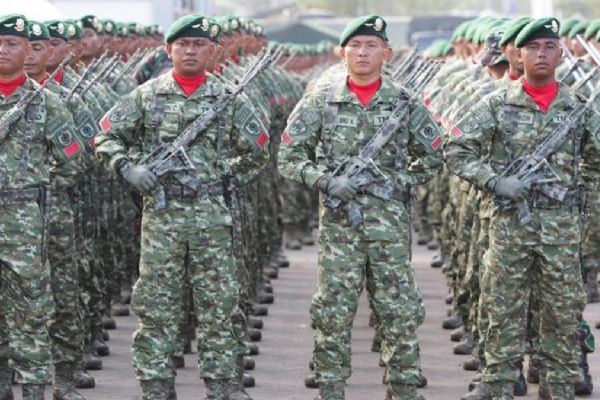 İlk adım atıldı! Endonezya ordusunda Türkçe seferberliği