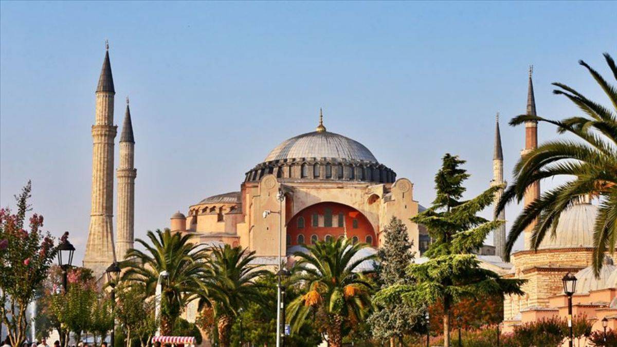 'Ayasofya 50 yıl kapanacak' iddiasına ilişkin açıklama