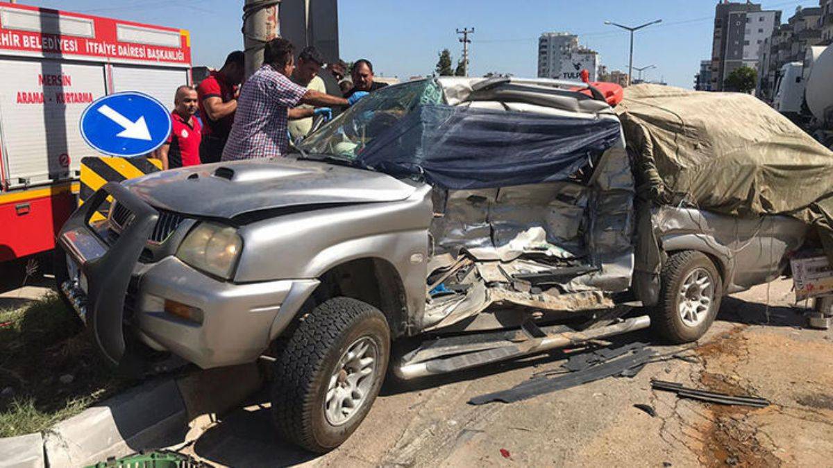 Mersin'de kaza; anne-baba ve 2 çocuğu öldü, 4 yaralı