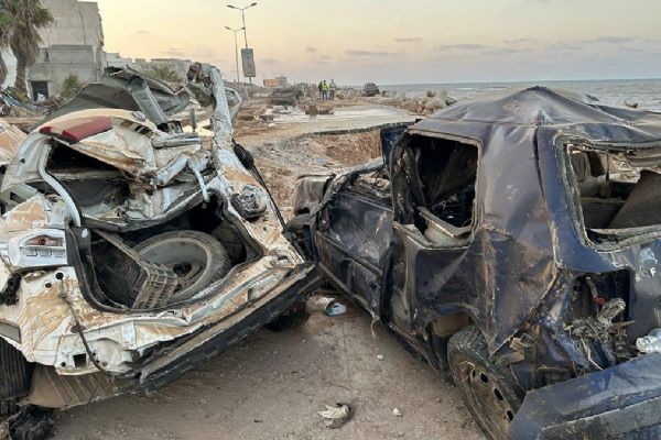 Selin vurduğu Derne'de halkın endişeli bekleyişi sürüyor