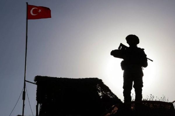 Türkiye'ye girmeye çalışan PKK'lı terörist yakalandı
