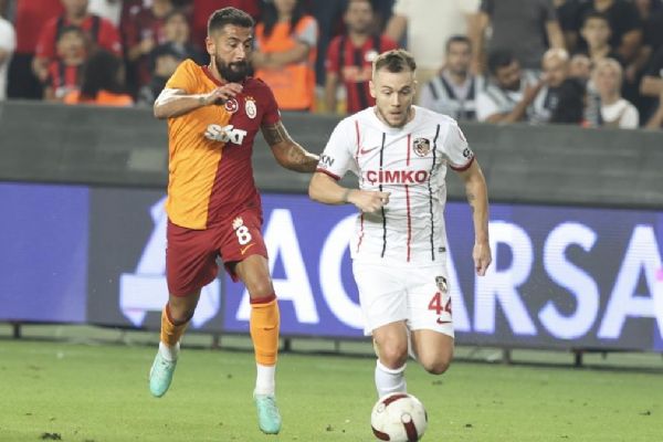 Kerem Demirbay vites arttırdı! Forma rekabetini ateşledi