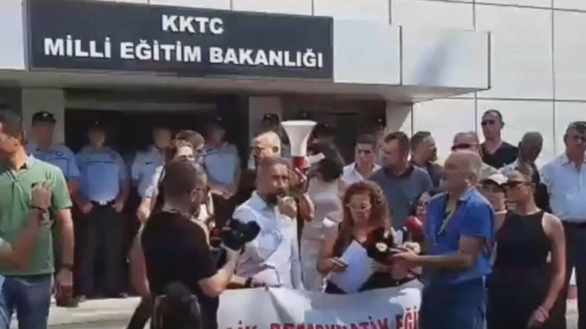 KKTC'de başörtüsü ve İslam düşmanlığı